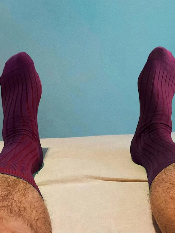 4 Pairs Of Mens Neon Socks - Image 7